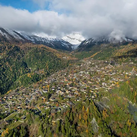 Fenestral R01 By Interhome オヴロナ