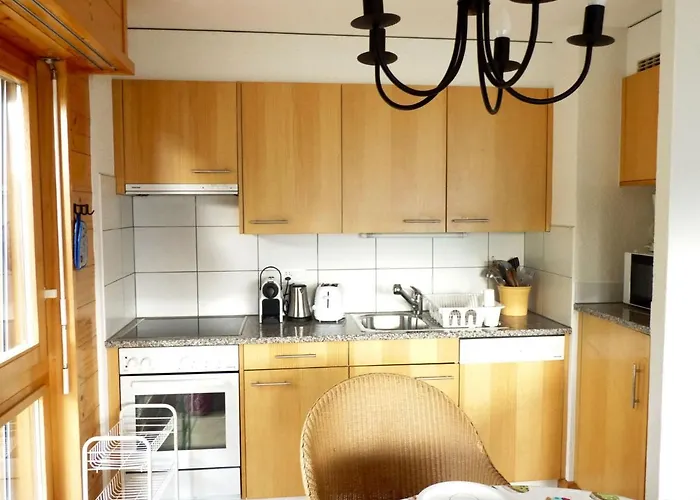 Fenestral R01 By Interhome オヴロナ