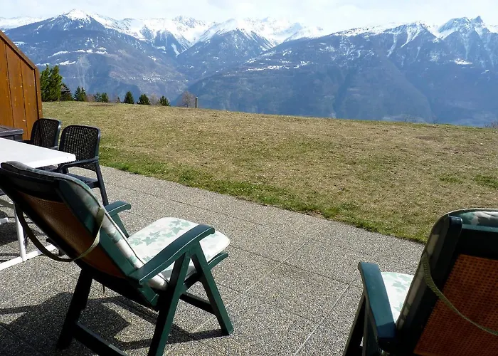 Fenestral R01 By Interhome オヴロナ